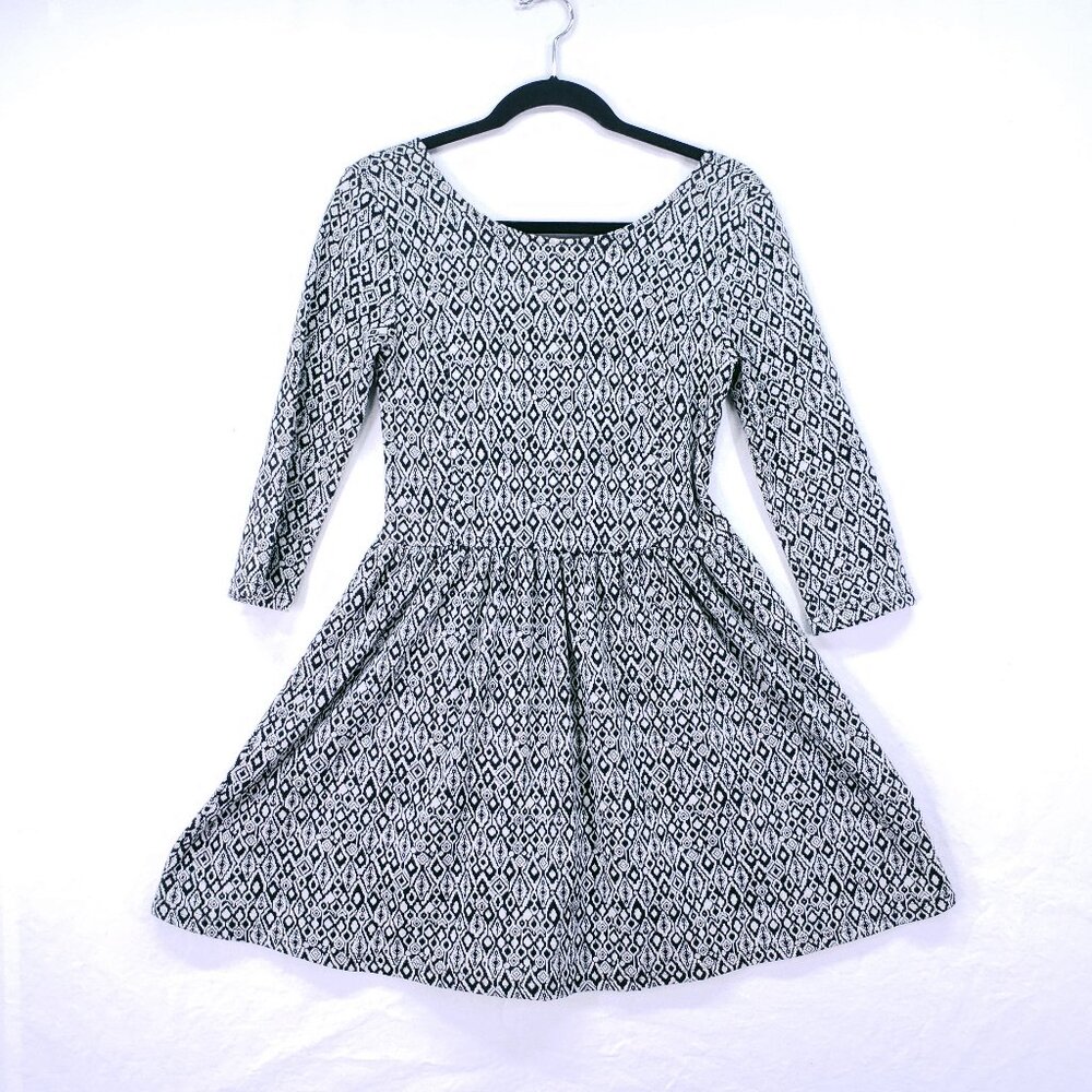 BP Black n White Geometric Pattern Thick Boho Fit and Flare Dress Size M